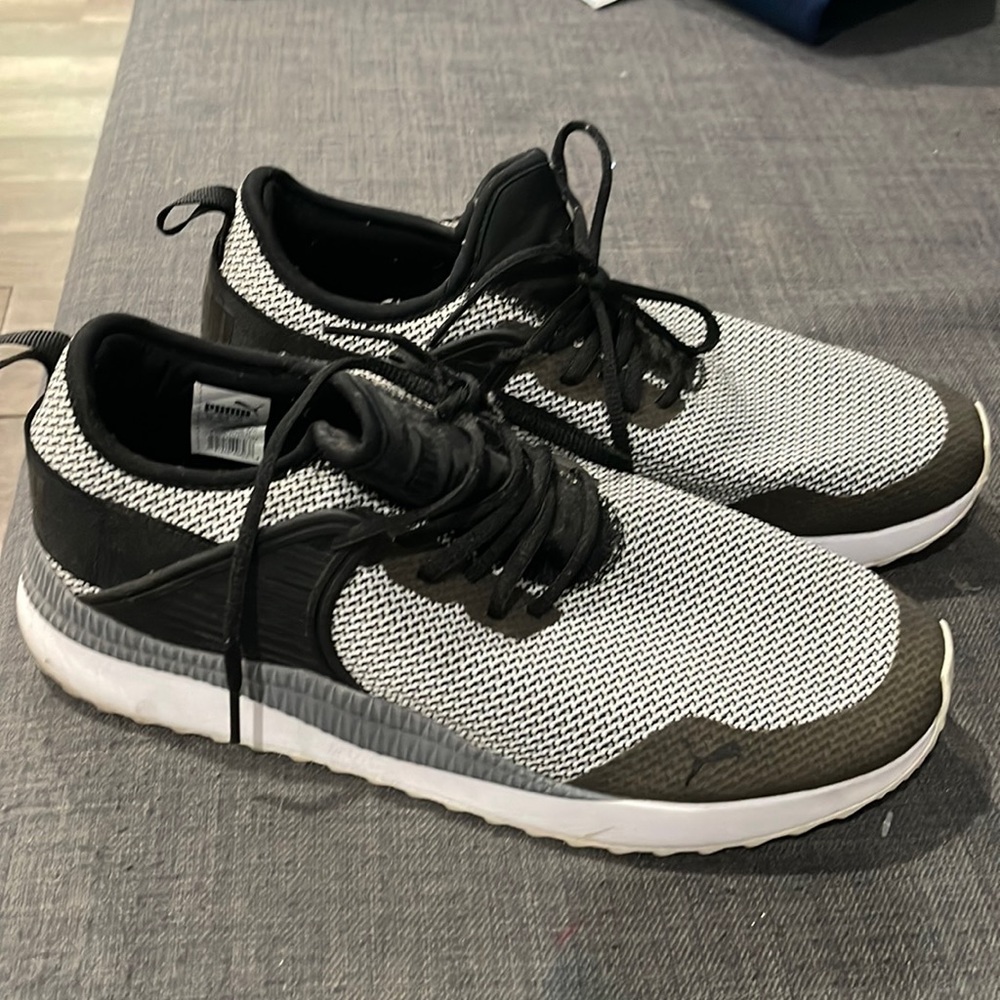 Semi new Puma athletic shoes for men